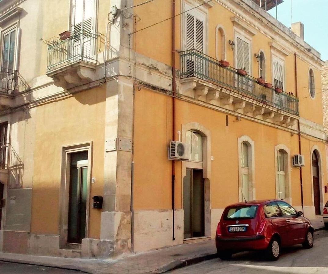 シラクーサ La Piccola Casa Di Angelaヴィラ エクステリア 写真